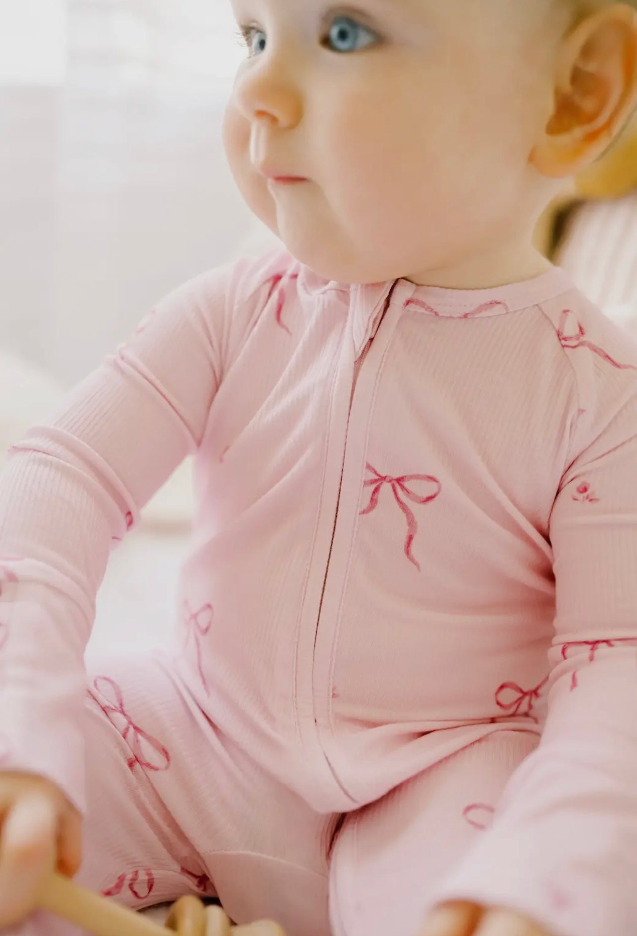Newborn Sleepers Girl Bonds Baby Zippy Wondersuit Bow-Tiful Bows